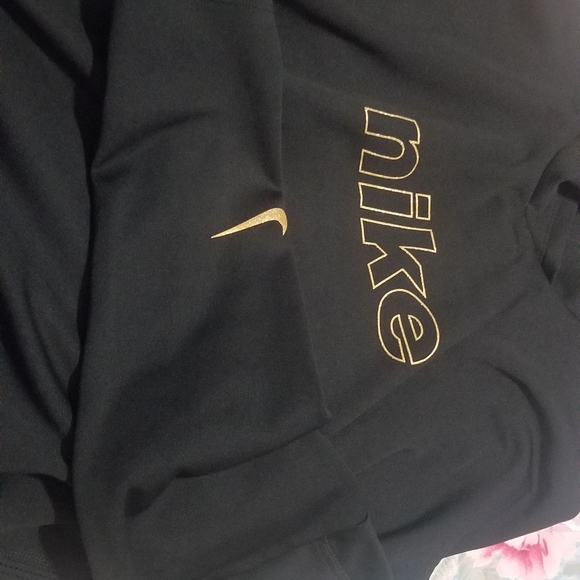 Nike hoodie - Picture 2 of 2
